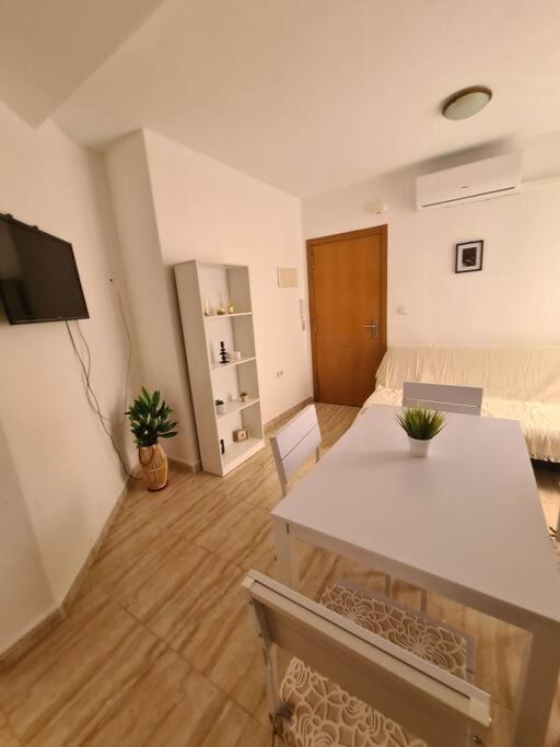 Beautiful Apartment With Patio トレビエハ エクステリア 写真