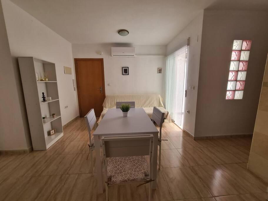 Beautiful Apartment With Patio トレビエハ エクステリア 写真